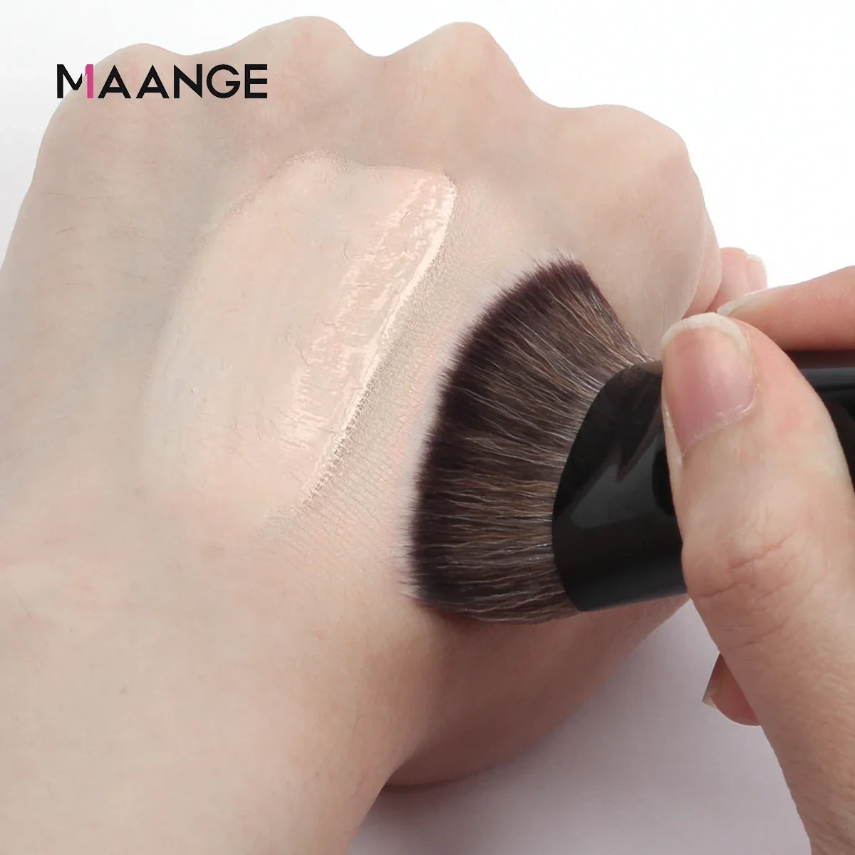 Flat-Top Foundation Makeup Brush
